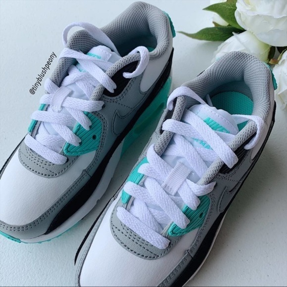 Nike Air Max 90 (GS) NWT - Picture 4 of 9